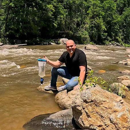 The feature also showcases Peter of Mountain Ready presenting the new CNOC 2L bladder filtration system—underscoring the company’s reputation for sourcing cutting‑edge, dependable gear