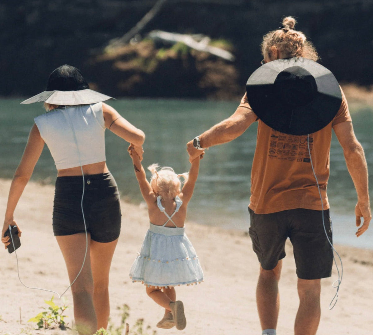 EcoFlow – Power Hat with Solar Charging & Dual USB Ports