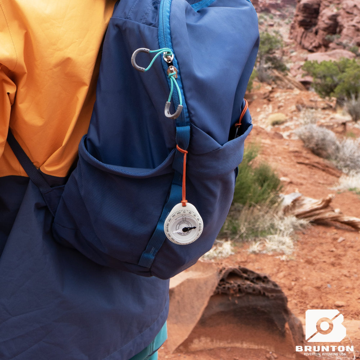BRUNTON - Glowing Key Ring Compass