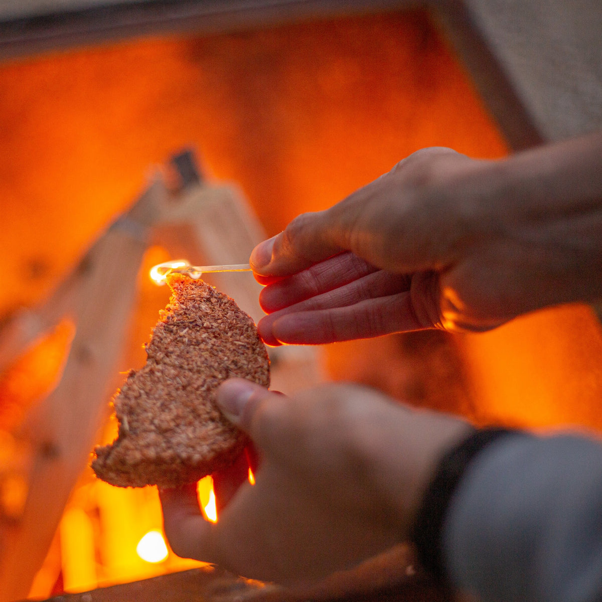 COGHLANS - Fire Disc Bulk for Campfires and Wood Stoves