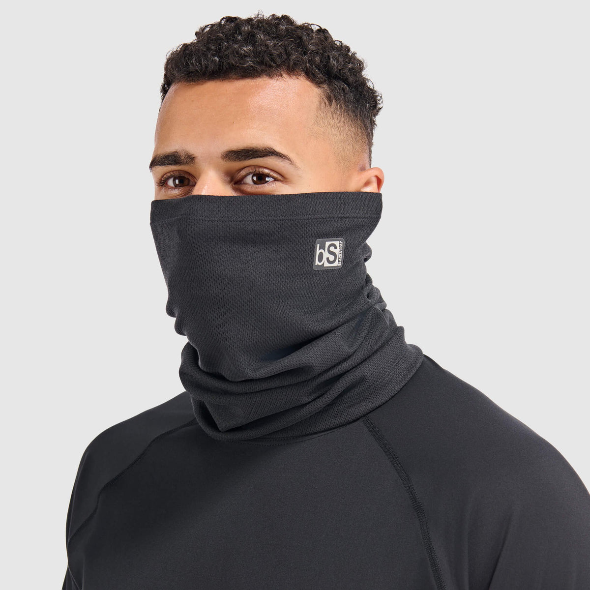 BLACKSTRAP - Merino SL Tube Neck Gaiter - Black — view 2