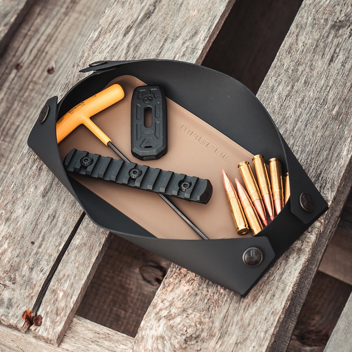Magpul - DAKA Magnetic Field Tray Small Organization Tool - Flat Dark Earth