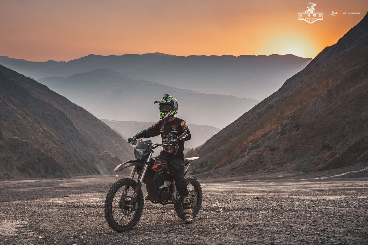 MotoTec Venom 72v 12000w Electric Dirt Bike