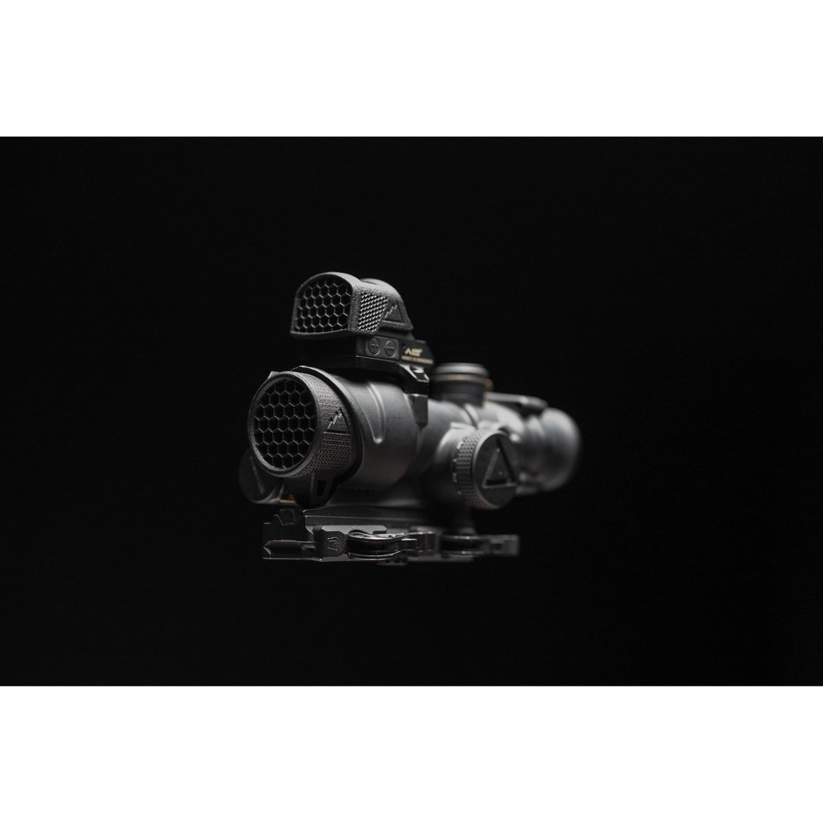 One Hundred Concepts - HexCap EXPS Anti-Reflection Device