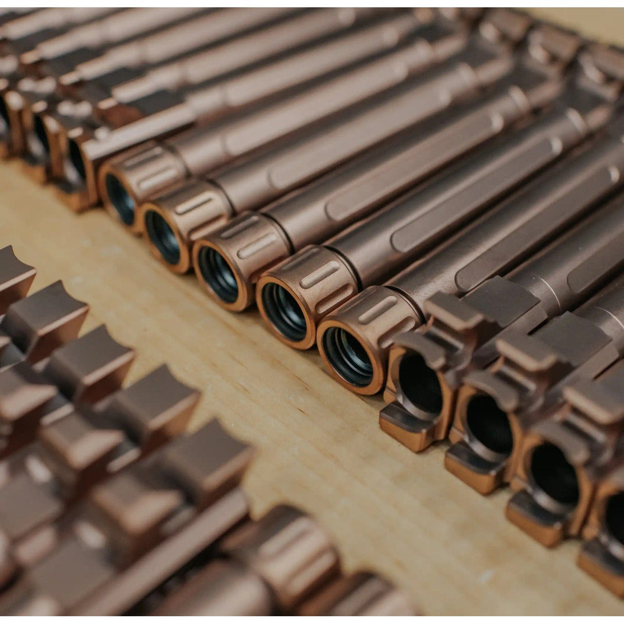 True Precision - Threaded Barrel for Glock 19 - Black DLC