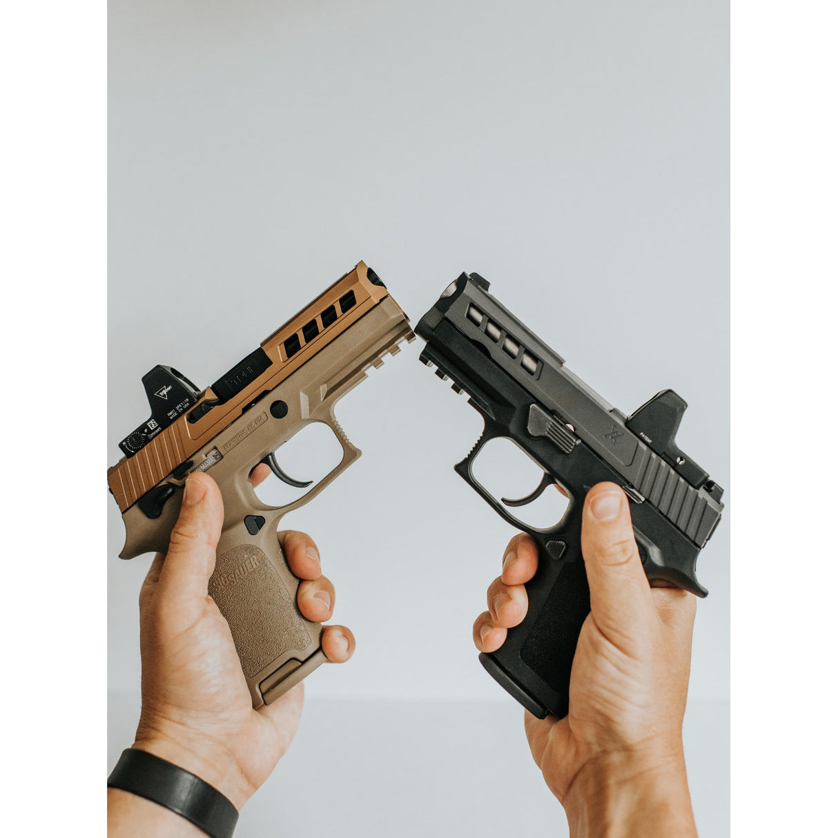 True Precision - Axiom Slide for Sig P320 Compact - Black