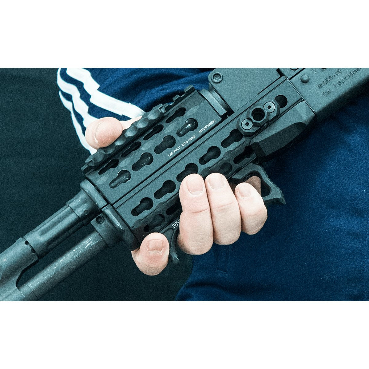 Leapers UTG - Ultra Slim Angled Foregrip for Keymod - Black