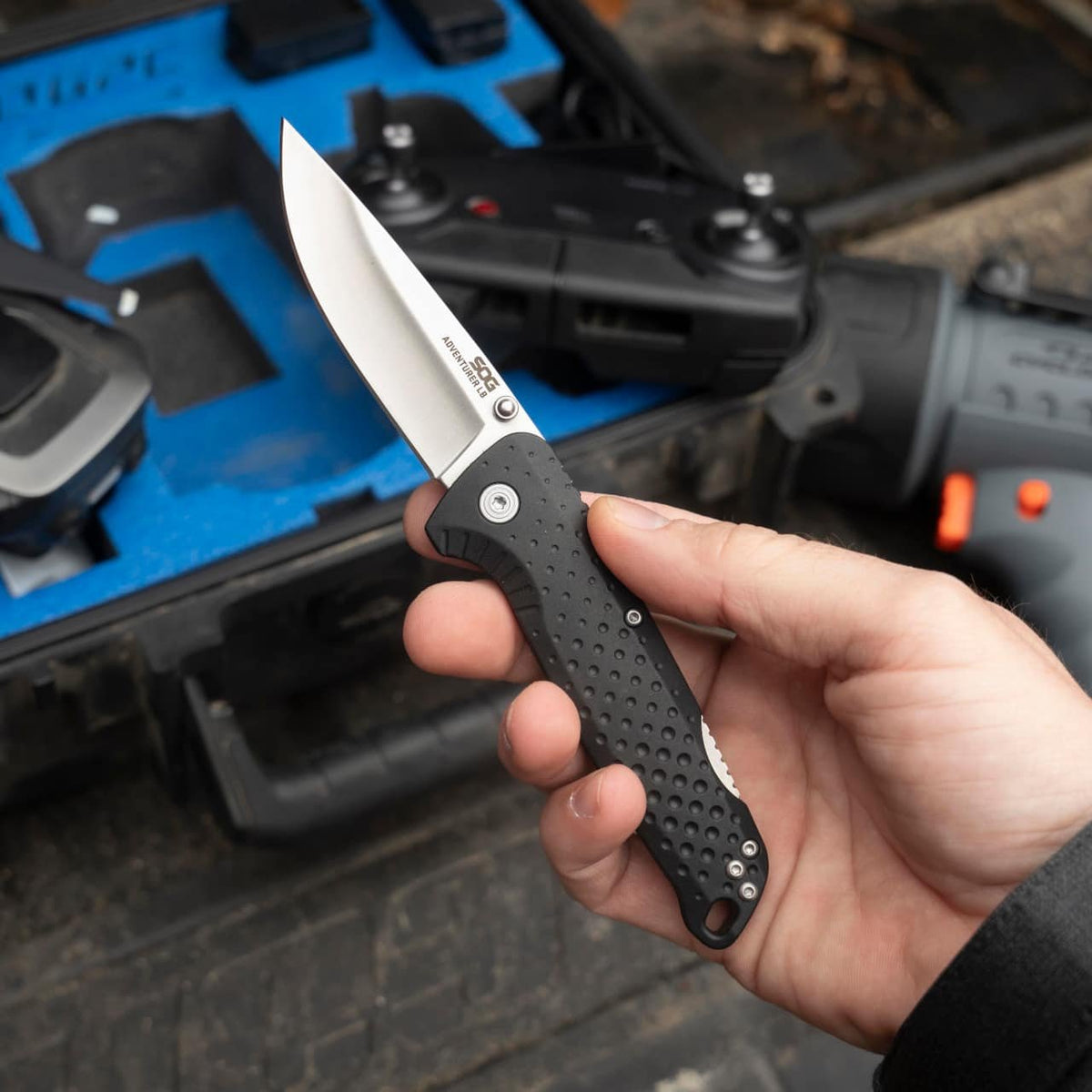 SOG Knives - Adventurer LB Folding Knife - Black/Satin