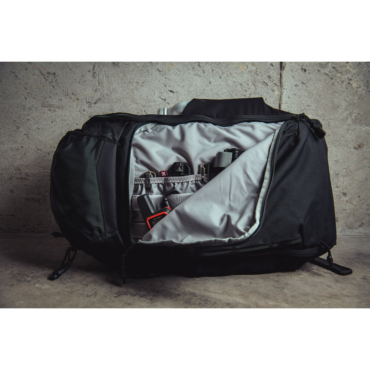 Vertx - Gamut 32L Backpack - Black — view 18