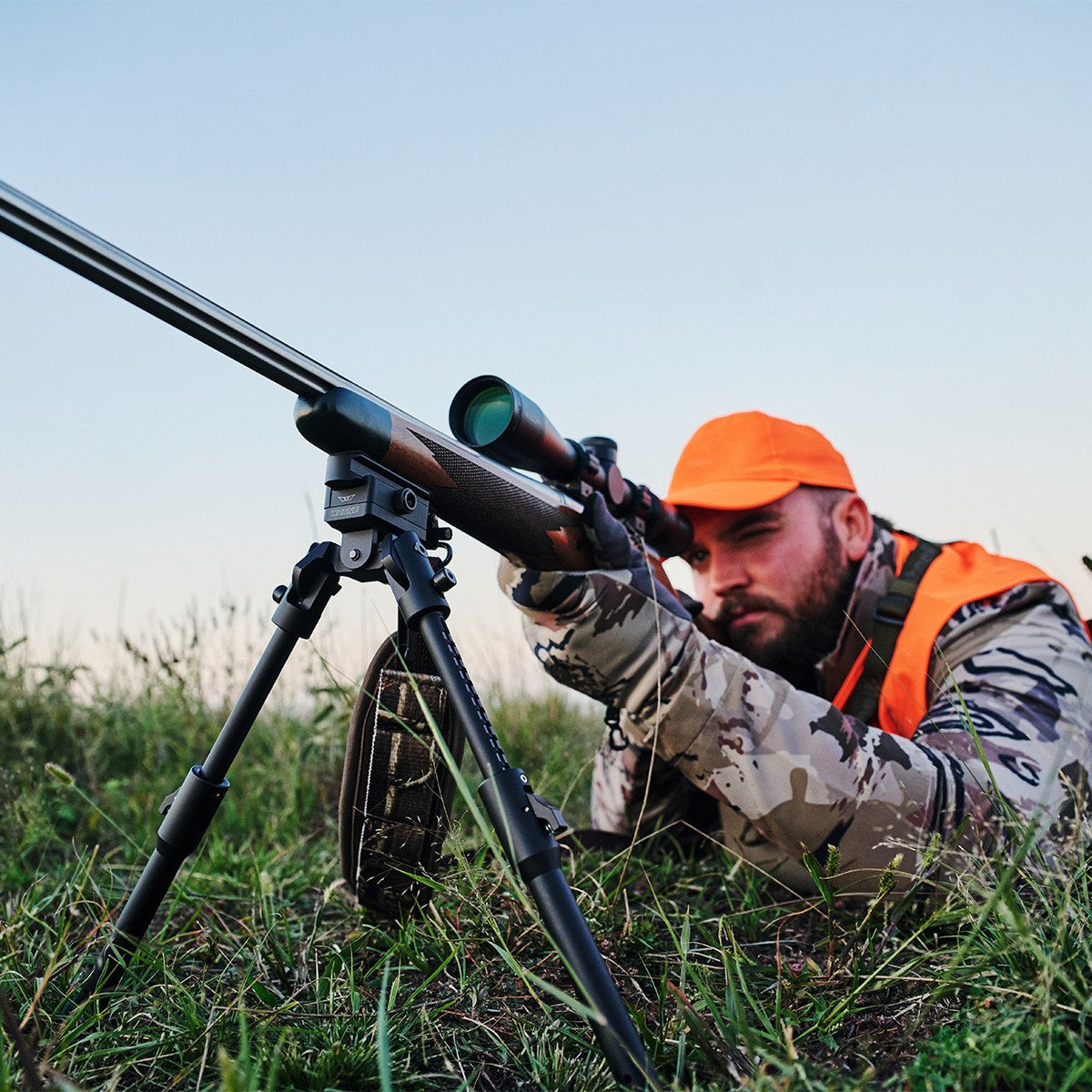 Warne - Skyline Lite Bipod with QD Picatinny Interface — view 5