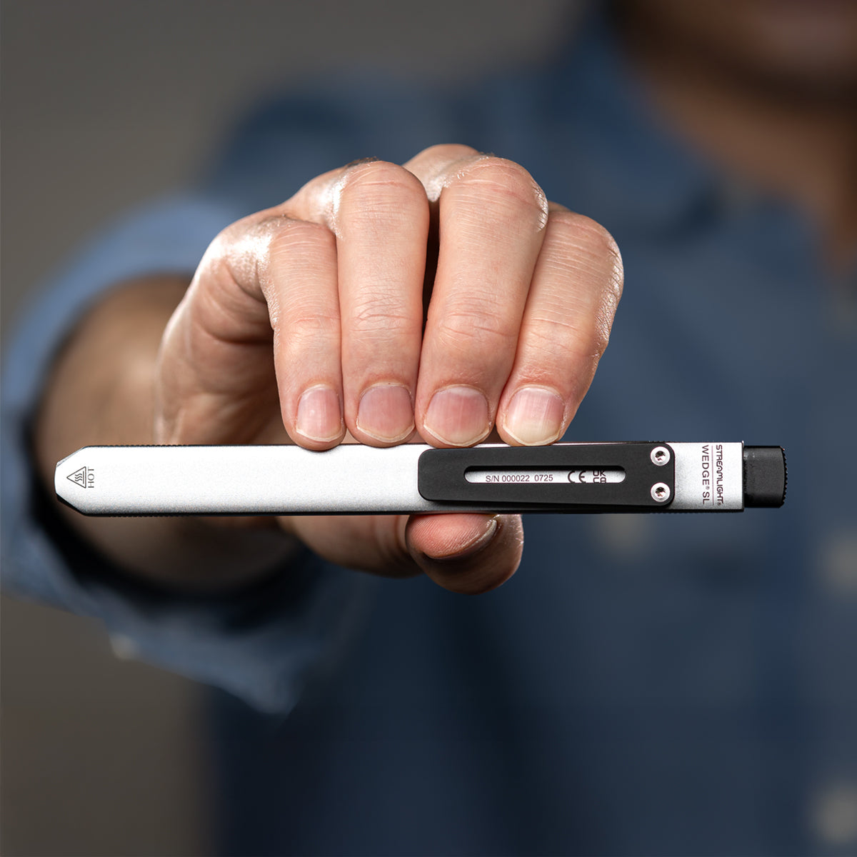 Streamlight – Wedge SL Ultra-Thin Rechargeable EDC Flashlight