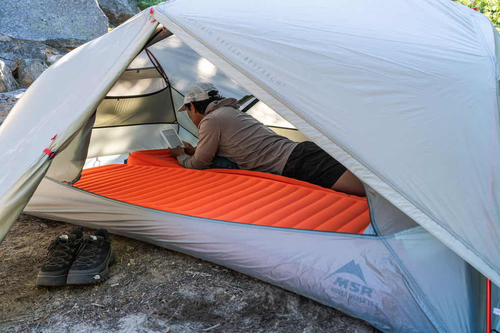 MSR – Hubba Hubba LT 2-Person Ultralight Backpacking Tent