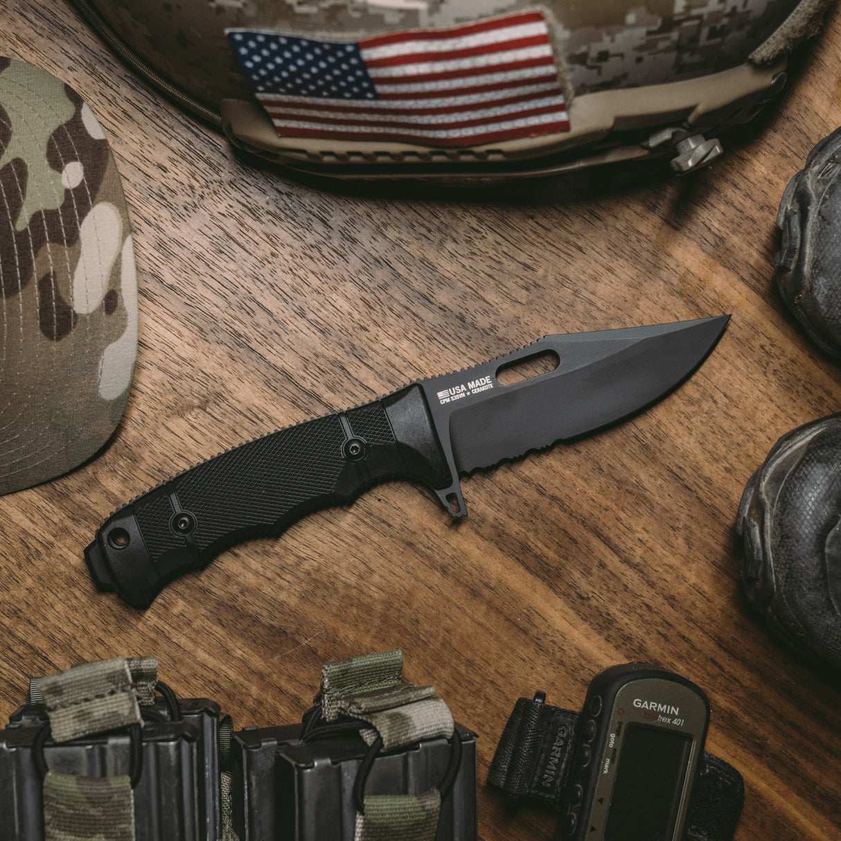 SOG - SEAL FX - Clip Point, Serrated, Black 4.3" Fixed Blade Knife