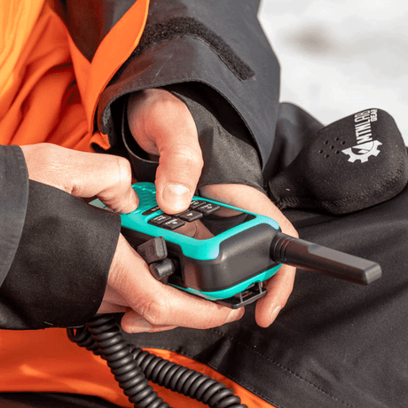 Mountain Lab – SCOUT 2W Waterproof FRS/GMRS Radio