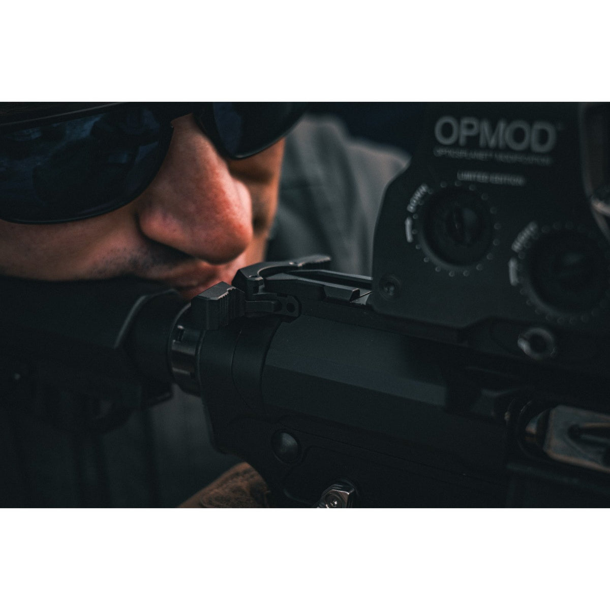 Breek Arms - Sledgehammer AR-15 Gas Blocking Charging Handle - FDE