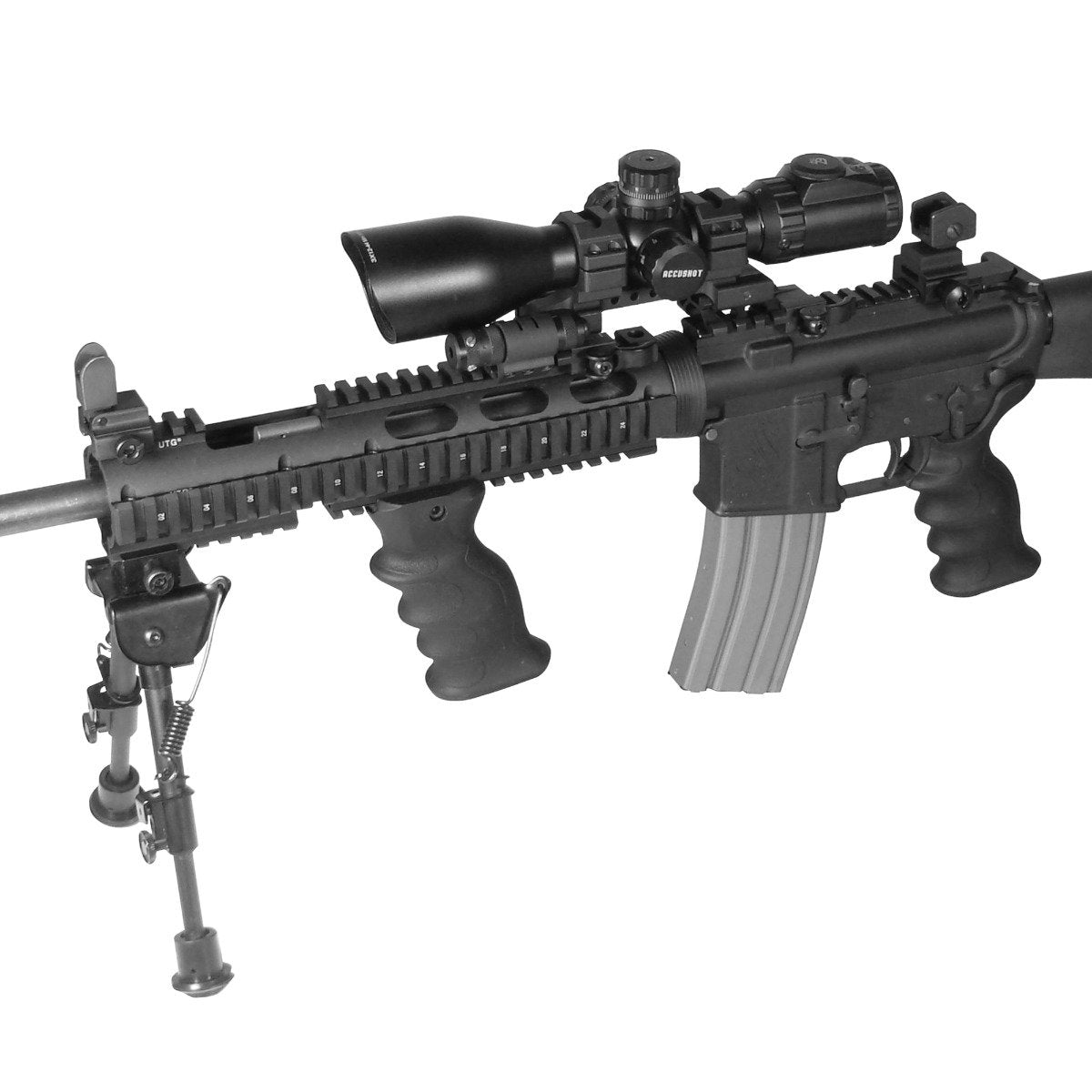 Leapers UTG - Pro Quad Rail Handguard, Carbine-Length, FSP Cutout — view 4