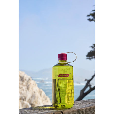 NALGENE - NM 32oz Sustain Bottle in Oil Green — view 4