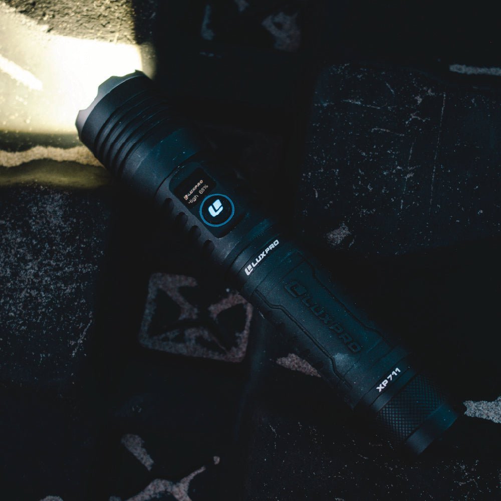 LUXPRO - Pro Series DS 4400L Flashlight