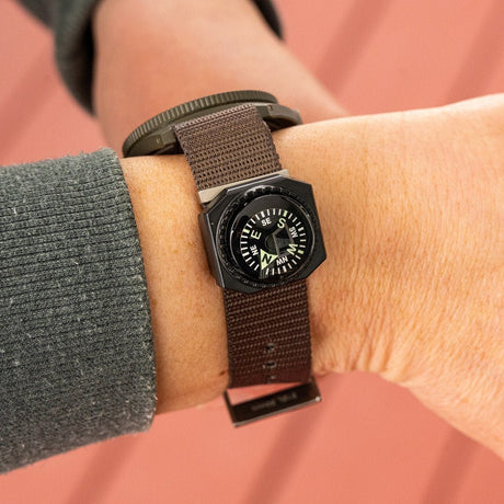 SUN - Slip-On Wrist Compass
