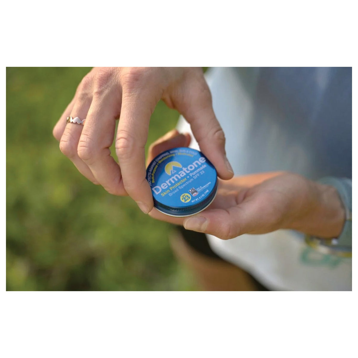 DERMATONE - Mini Tin SPF23 0.5 oz Single — view 4