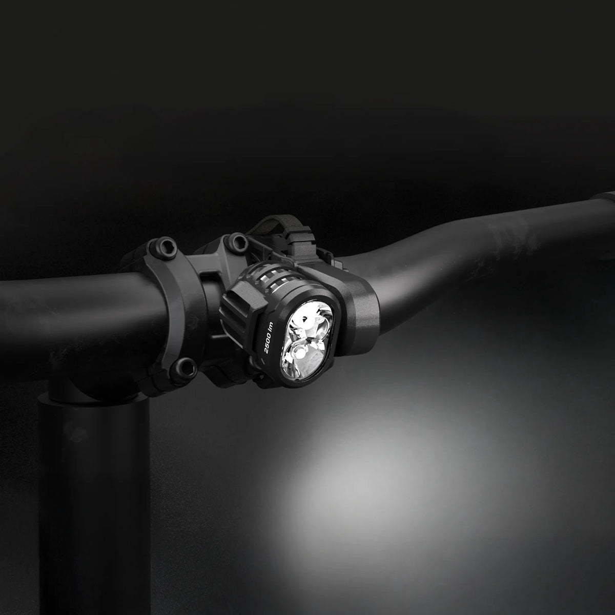 SILVA - Free MTB 2500 Bike Light with 2500 Lumen