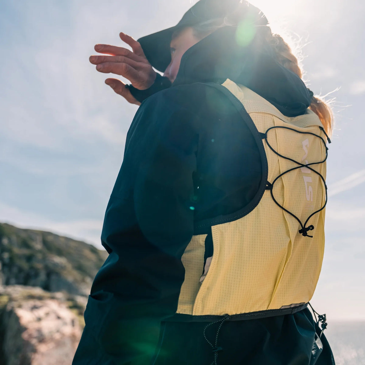SILVA - Strive 10 Running Vest - Yellow, Small