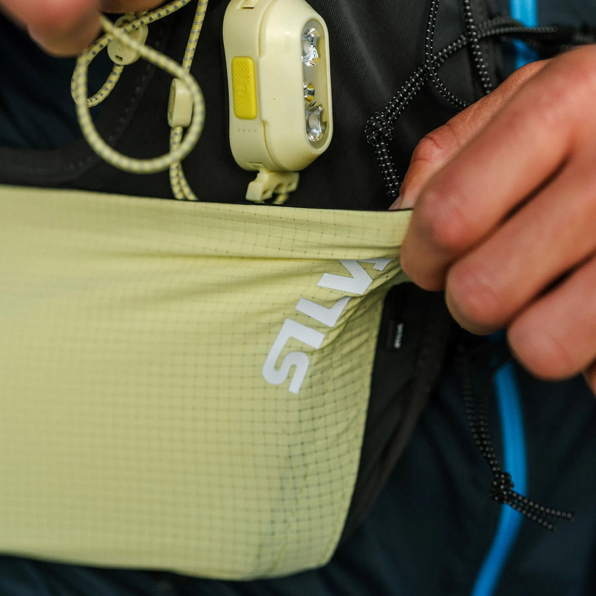 SILVA - Strive 10 Running Vest - Yellow, Small
