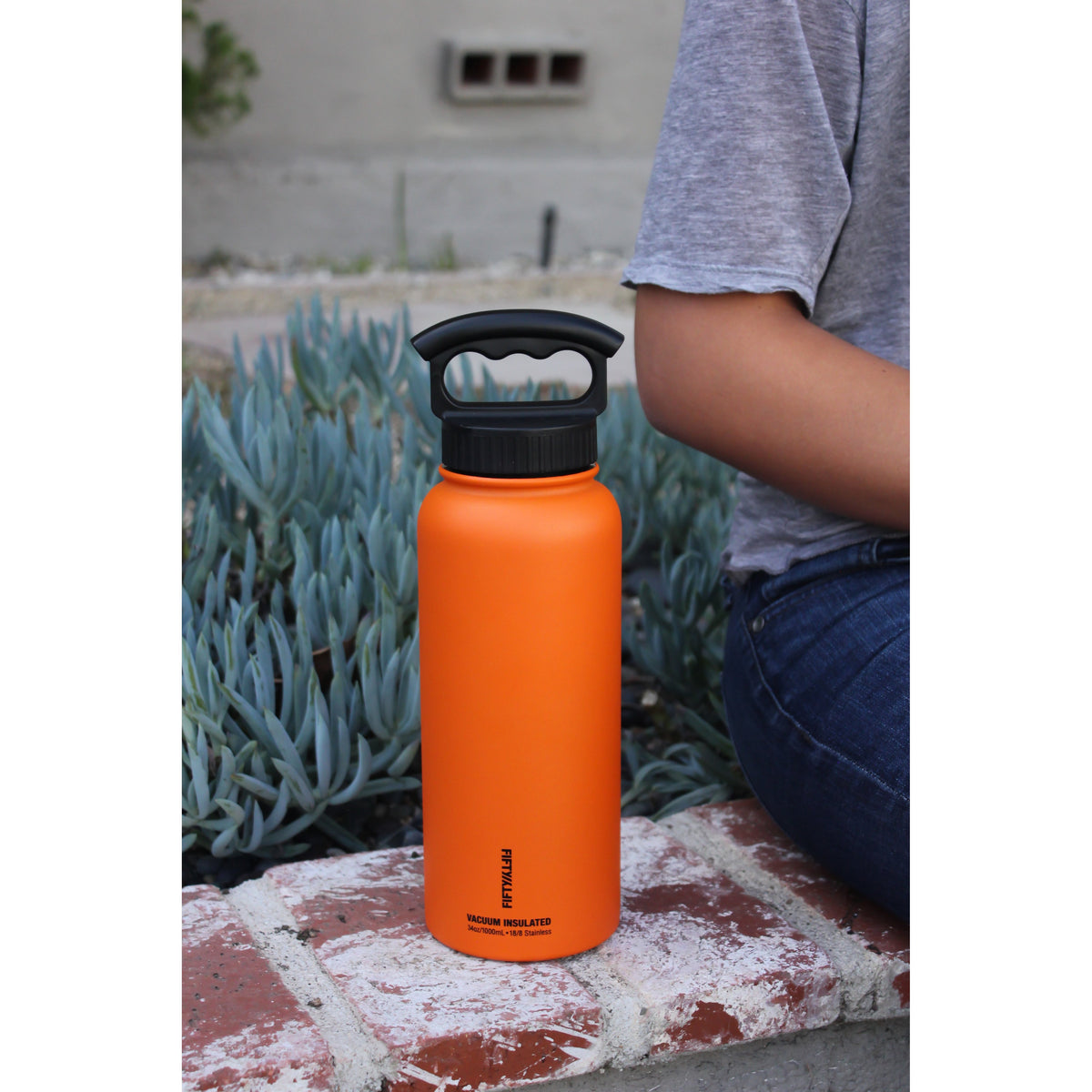 FIFTY/FIFTY - 34oz Vacuum Insulated Bottle with 3-Finger Lid - Navy