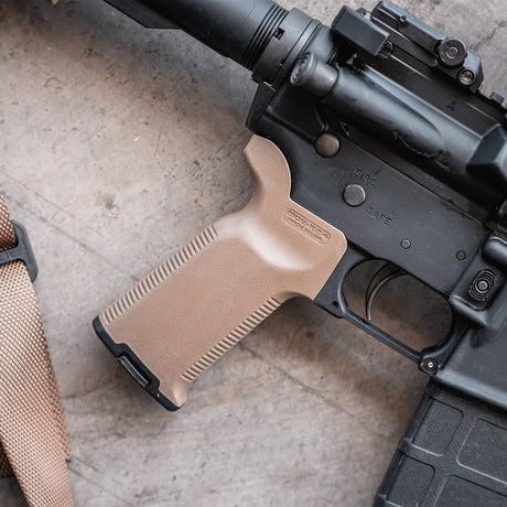 Magpul - MOE-K2+ Grip Rubber Overmolded AR15/M4 - Flat Dark Earth