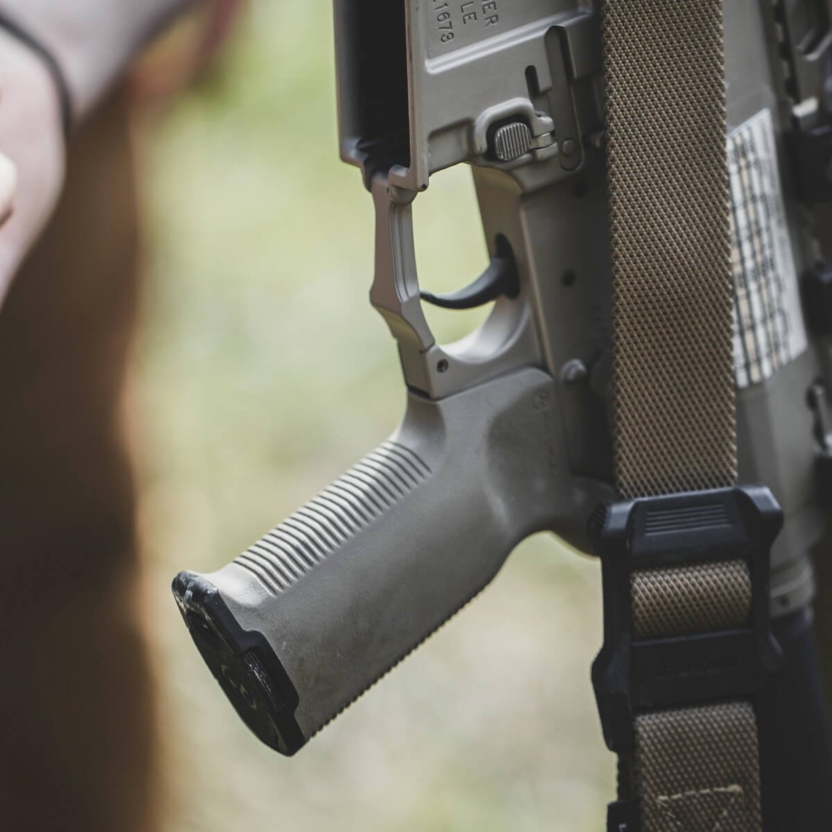 Magpul - MOE-K2+ Grip Rubber Overmolded AR15/M4 - Gray