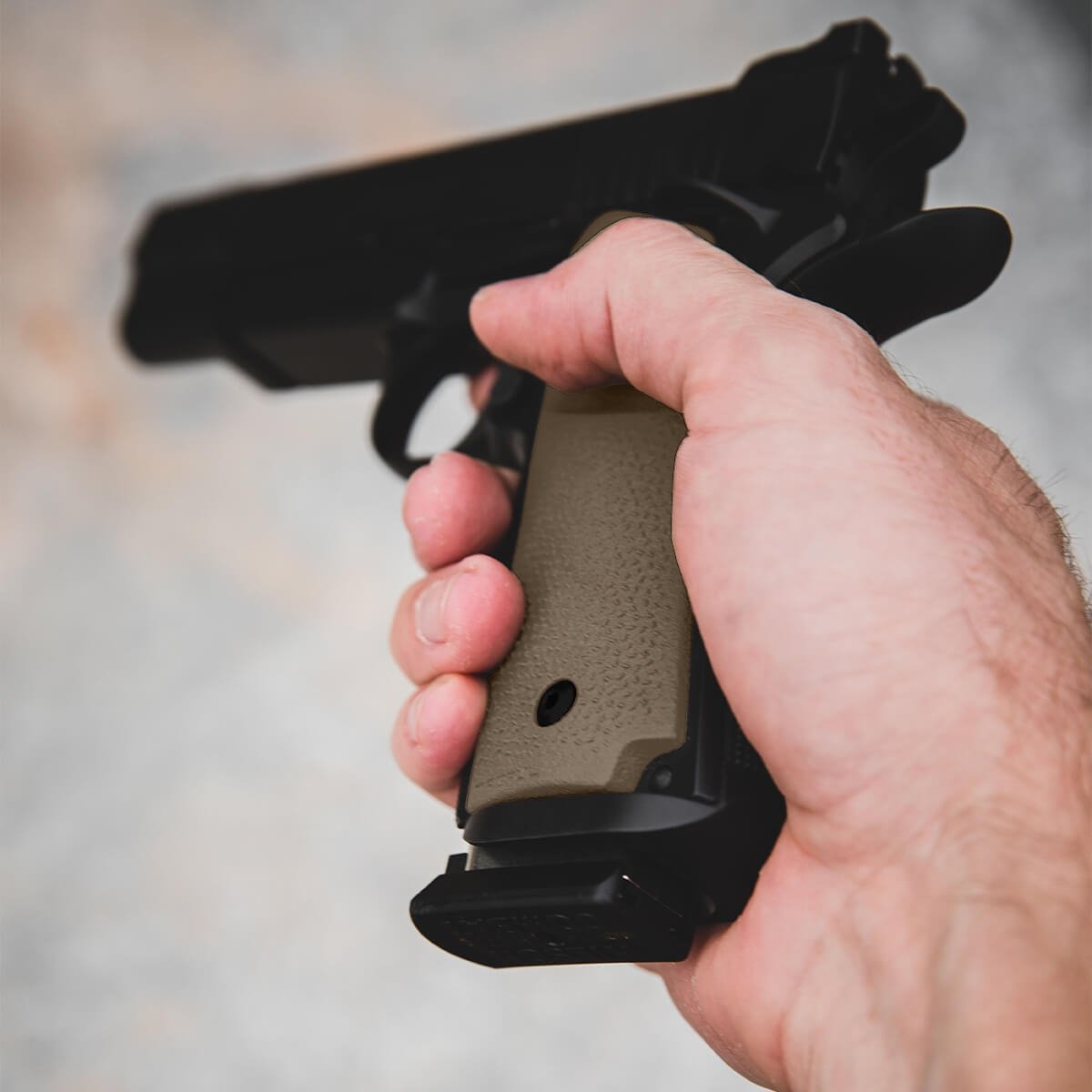 Magpul - MOE 1911 Grip Panels TSP Textured Polymer - Flat Dark Earth