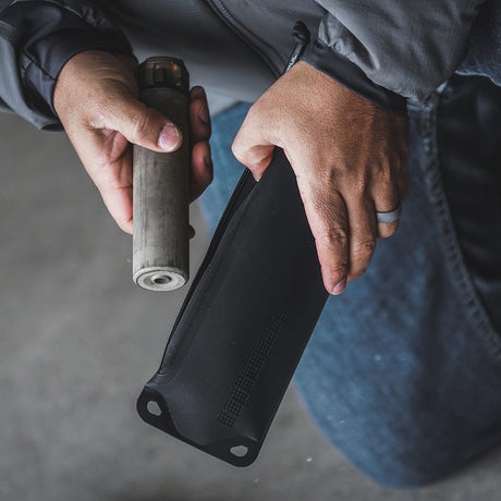 Magpul - DAKA Suppressor Storage Pouch Medium Tactical Gear - Black