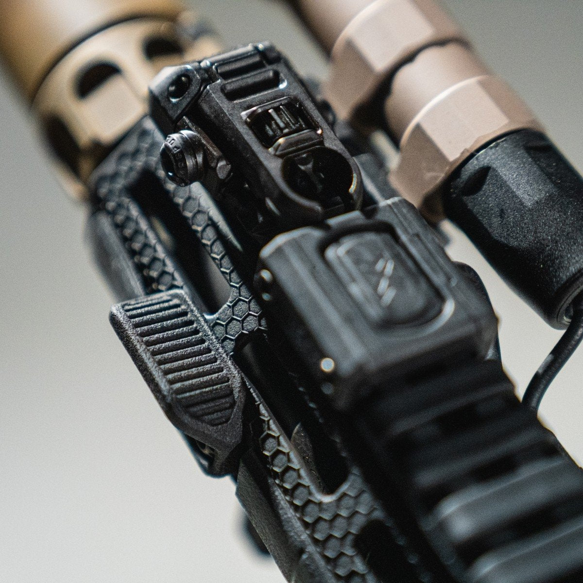 Magpul Industries - M-LOK Thumb Shelf - Black
