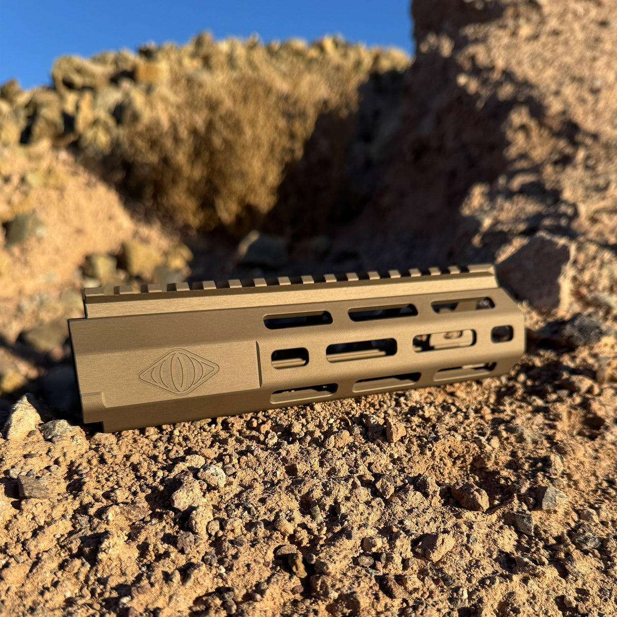 Reptilia - 10.5" M-LOK Handguard for AR15 - FDE