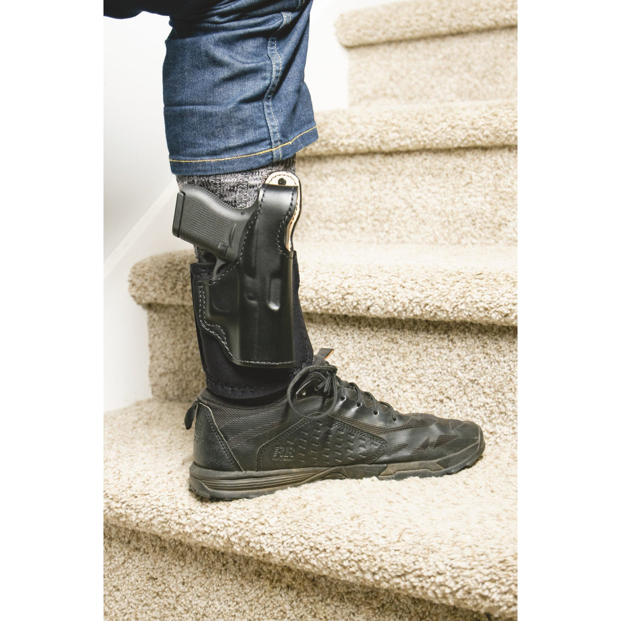 DeSantis Gunhide - Die Hard Ankle Holster for Sig P365 - RH Black