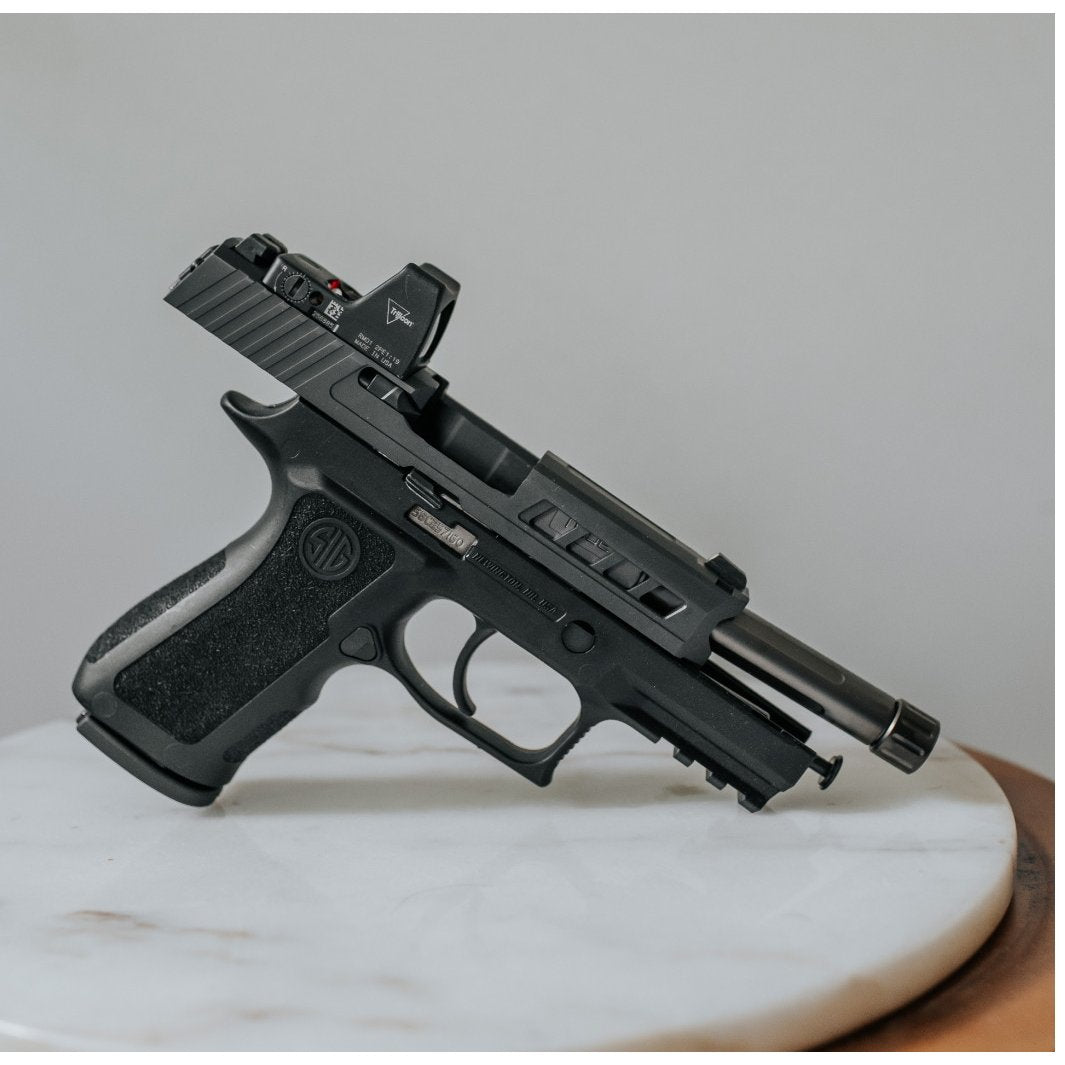 True Precision - Axiom Slide for Sig P320 Compact - Black
