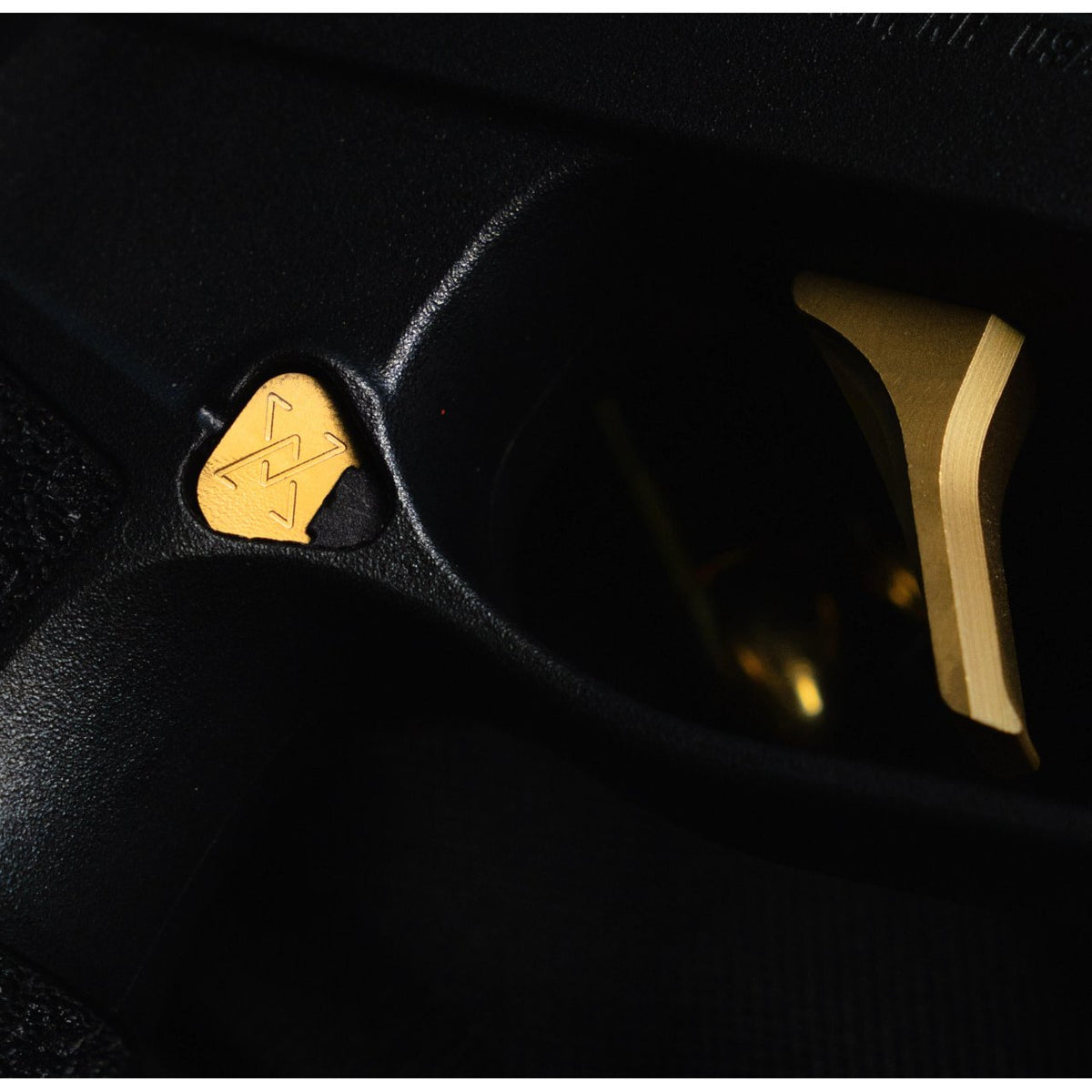 True Precision - Extended Magazine Release for Sig P365 - Black