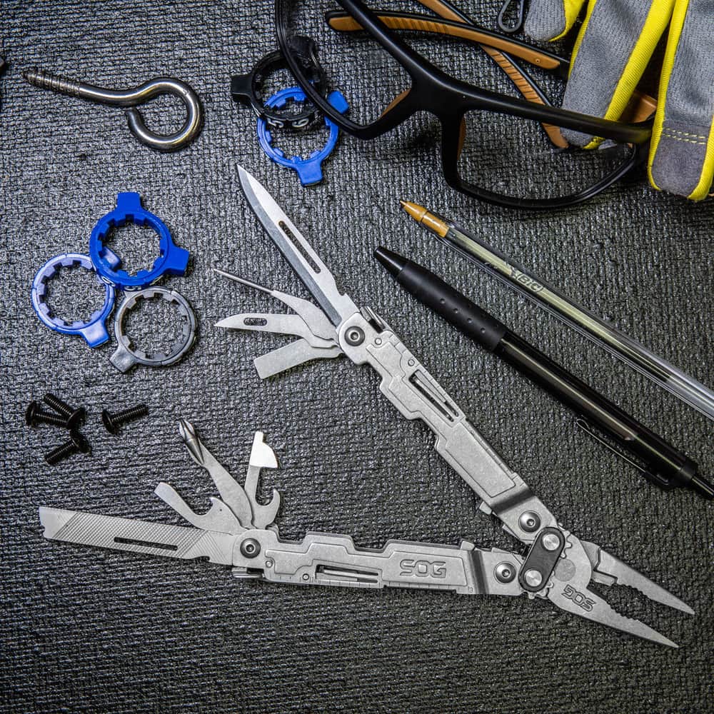SOG - PowerAccess, 18 Tool Multi-Tool, Silver, Includes Nylon Sheath