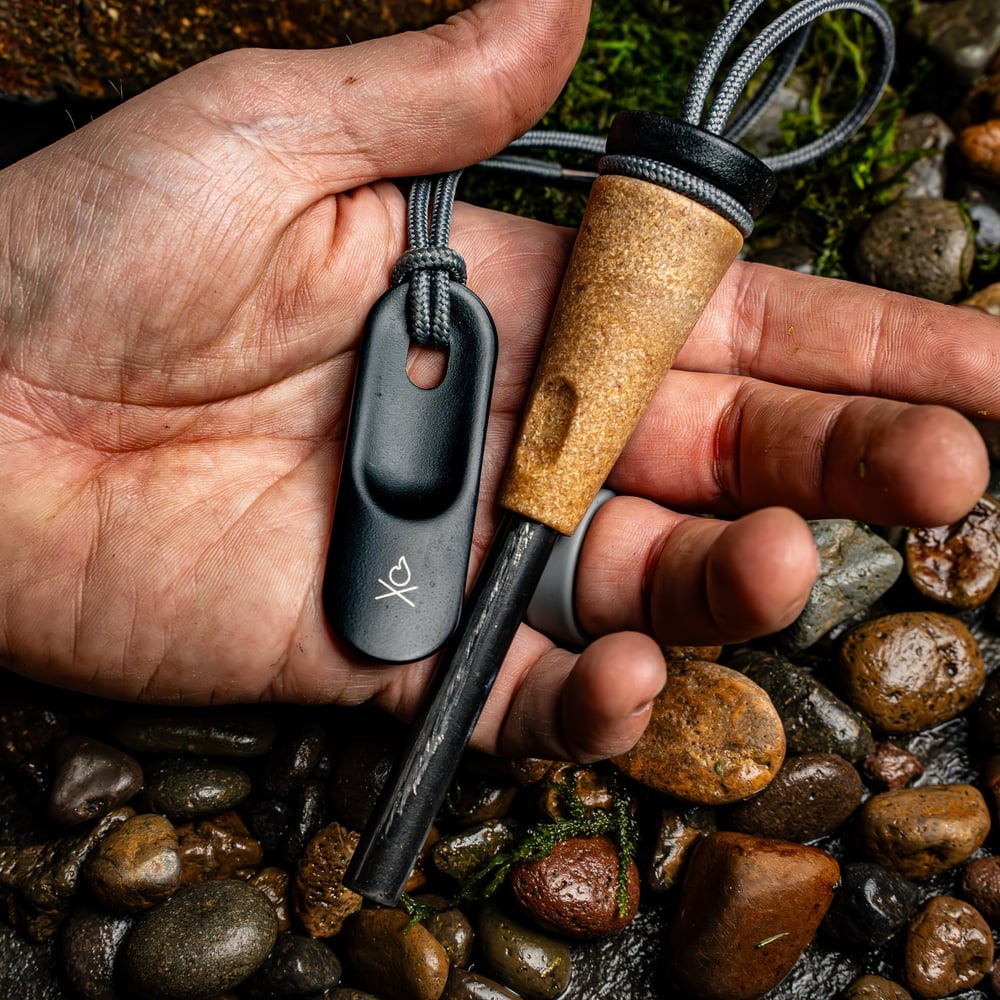 Uberleben – Zunden PRO Ferro Rod Fire Starter