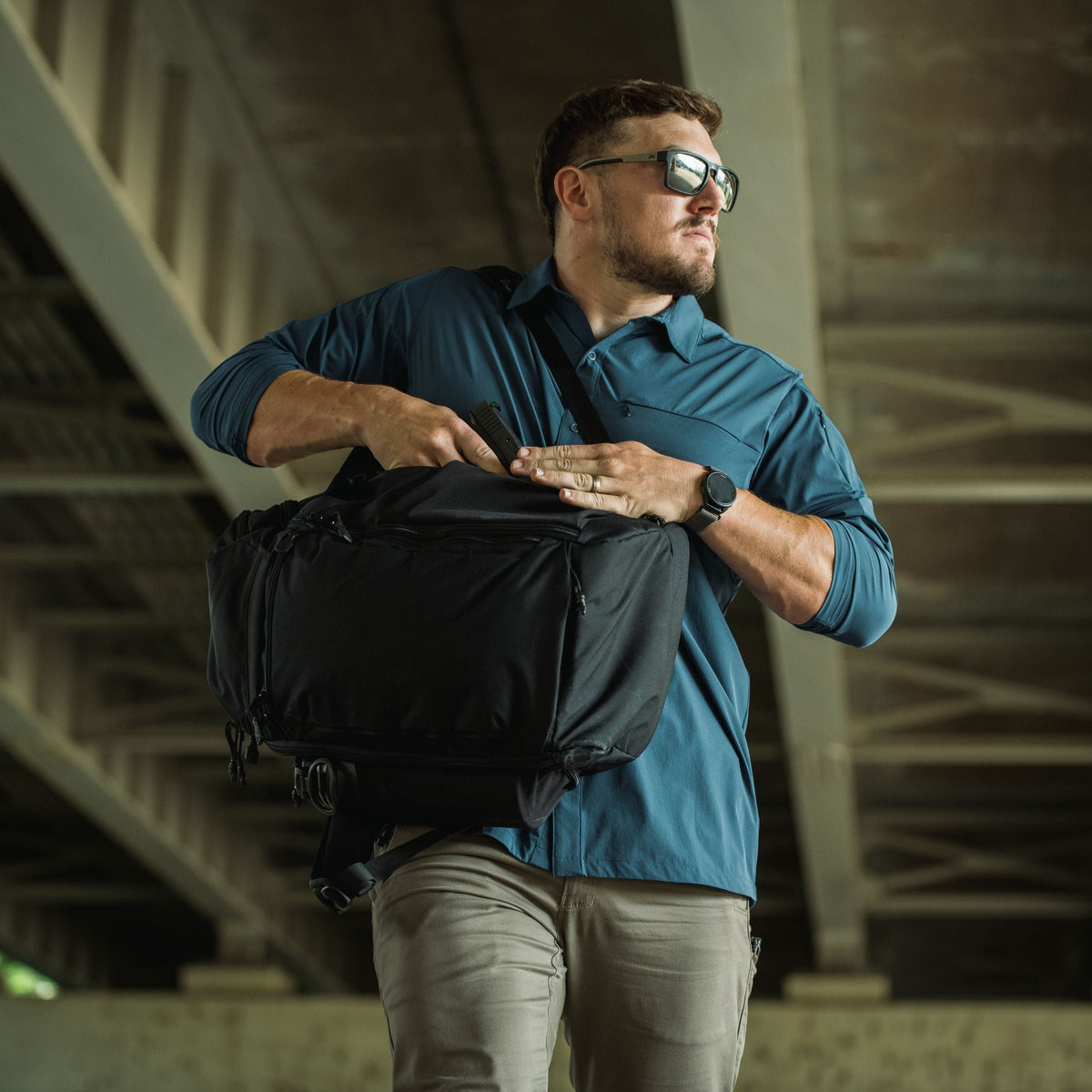 Vertx - Gamut 22L Backpack - Black — view 20
