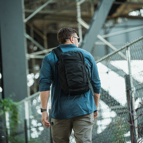 Vertx - Gamut 18L Sling Bag - Black — view 17